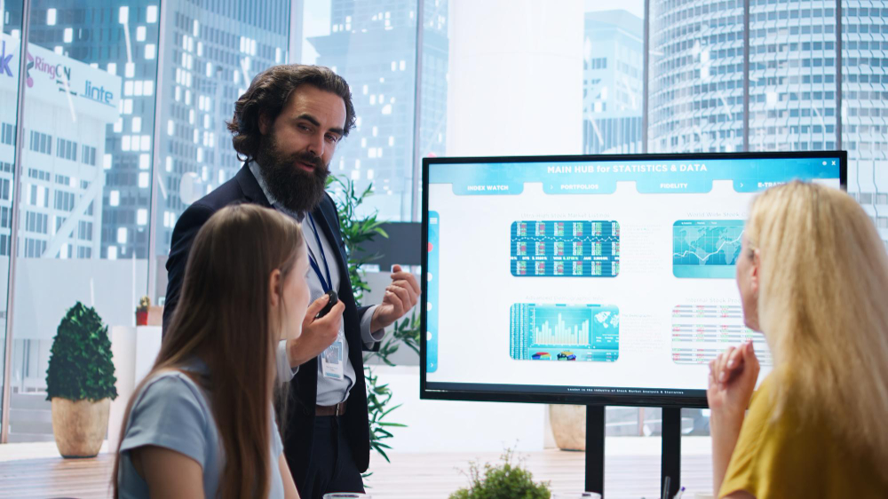 How Can an LXP Platform for Corporate Training Transform Your Workforce?